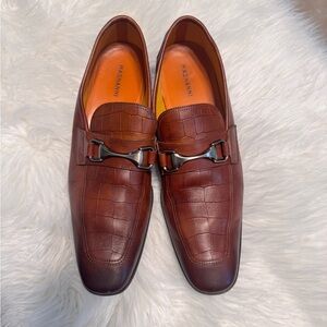 Magnanni Croc-Embossed Brown Loafers